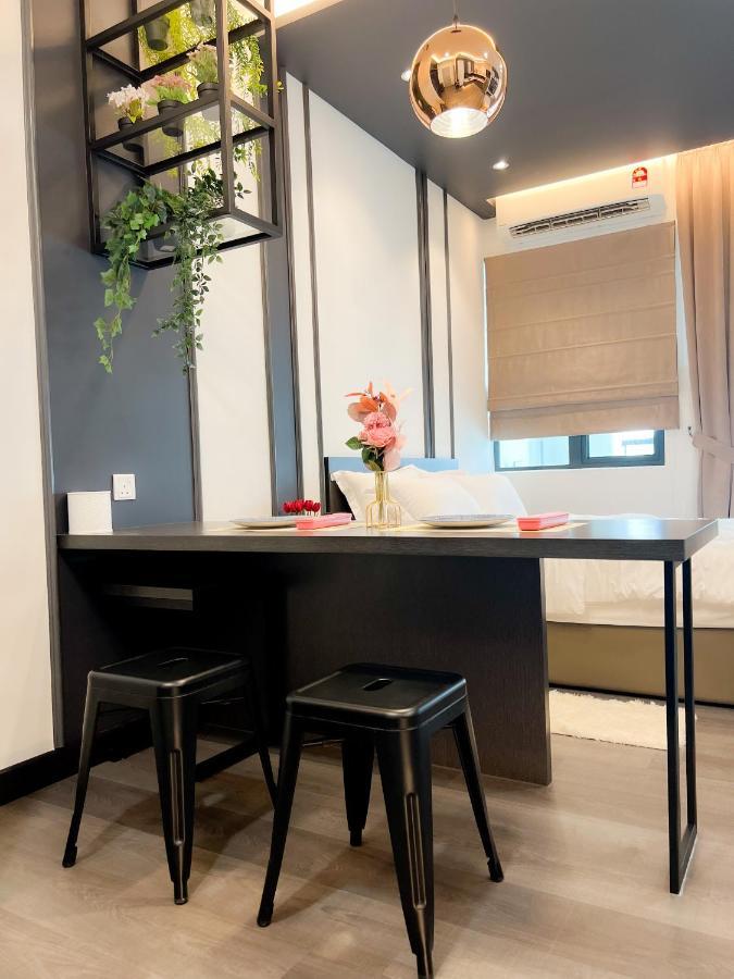 Aurora Vista Homestay Bangi At Vista Bangi With Wifi Netflix Gym Sauna Coway Swimming Pool-River View Kajang Exterior foto